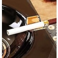 Miniatyrbillede 3 af 3: Askebæger Firkantet keramisk cigaraskebæger