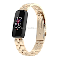 Pikkukuva 3 / 5: Fitbit Luxe Special Edition watch, jossa on kolme helmiä ruostumattomasta teräksestä Gold