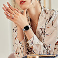Miniatyrbillede 5 af 5: Magnetiske bånd, der er kompatible med Fitbit Versa 3 og Sense Smartwatch - Multi Color Silver Large