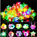 Miniatyrbilde 2 av 5: Bursdagsfest favoriserer for barn Premier Blinkende 12 pakke Led Jelly Light Up Rings Leker Bulk Gutter Jenter Gave Blinky Glow In