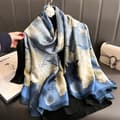 Extra stor, silkeslen blommig scarf/sjal, 180 x 89 cm, polyestersjal. blue
