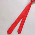 Miniatyrbillede 1 af 5: Super Slim Slips 3cm Satin Rød Gul Sort Ensfarvede Slips Håndlavede Mode Herre Tynde Smalle Slips til Bryllupsfest Slips red