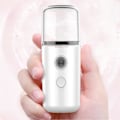 Miniatyrbilde 4 av 5: Nano Ansiktsmist Spray Lommeformat USB-Lading Vann Ansiktsfukter for Hydrering, Hvit