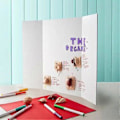 Miniatyrbilde 3 av 5: 4 stk. Tri-Fold Plakatkartong Små Hvite Presentasjonskartonger Bølgepapp Displaykartong Business Display Trifold Panel Jikaix