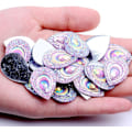 Miniatyrbilde 4 av 5: 60 stk. Fargerike dråpeformede flatback rhinestones i resin med påfugløye, MM vanndråpe flatback resin, for vesker, klær, sko, bryllup DIY dekorative håndverk (Lys