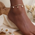 Miniatyrbillede 3 af 5: Elegant Guldfarvet Skalperle Charm Ankelkæde til Kvinder Trendy Ikke-Pletter Justerbar Ankelkæde Sommer Strand Mode Smykke Gave