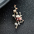 Miniatyrbilde 4 av 5: Plommeblomst Brosje Rhinestones Blomster Brosje Krage Kjole Skjerf Dekorasjon Slipsnål for Kvinner Jente Brud Bryllup Smykke