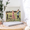 Pikkukuva 3 / 5: The Happy Frame Kirkas akryylinen kelluva 8x8 kehys Polaroid Instax -kollaasikehyksellä, monikäyttöinen vapaasti seisova ja magneettinen jääkaapille
