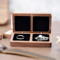 Miniatyrbilde 3 av 5: Rektangulær tre-ringboks for 2 ringer, smykkeskrin, oppbevaring