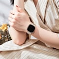 Miniatyrbilde 3 av 5: Magnetisk metallrem - justerbart armbånd for Fitbit Versa 3/4 og Sense