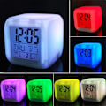 Miniatyrbild 2 av 5: 7 färger LED väckarklocka digital termometer väckarklocka nattlampa för barn sovrum heminredning 3D brandbil vit vit