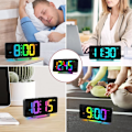Miniatyrbild 7 av 9: Digital väckarklocka för sovrum, ny version RGB väckarklocka, uppladdningsbar LED-bordsur med 10 RGB nattljus, snooze, 2 larm, justerbar