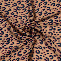 Miniatyrbild 3 av 5: Dam elegant halsduk leopardmönstrad silkescarf sjal silkescarf rutig halsduk