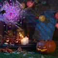 Miniatyrbilde 8 av 8: Halloween-dekorasjoner edderkoppnettlys, 70 LED-edderkoppnettlys for Halloween-dekorasjon innendørs utendørs vanntett, edderkopp LED-lys batteri lilla
