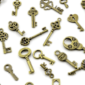 Miniatyrbillede 5 af 5: Antikke bronze nøgler Charm Set - 50 tilfældige former til DIY-smykker