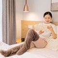 Miniatyrbillede 5 af 5: Over Knee High Fuzzy Socks - Plysj Slipper Strømper