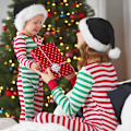 Miniatyrbillede 5 af 5: Julehat til voksne - Lang plys julehat til jul, nytår og festlige fester