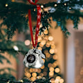 Miniatyrbild 6 av 7: Vargsilverklocka prydnad julgransklockor med rött snöre metall julgranshängande dekorationer för semesterfest  Vingklocka  Vingklocka