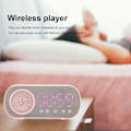 Miniatyrbild 2 av 9: Digital väckarklocka, liten skrivbordsur Bluetooth 5.0 klockhögtalare HiFi LED-spegelskärm Micro USB-laddningsklockradio Smart klocka för sovrum,