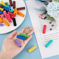 Miniatyrbilde 3 av 7: 120 stk 10 farger myke skum blyantholdere grep Pinting blyant grep blyant puter holdere skriveøvelse blyant grep id komfort punktøvelse