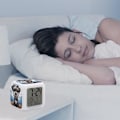 Miniatyrbild 5 av 8: LED-väckarklocka, bedårande schnauzer-tryck flerfärgad väckarklocka geometrisk väckarklocka sovrumsväckarklocka tyst väckarklocka vit vit