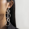 Miniatyrbillede 4 af 5: Punk Metal Kæde Hule Stud Øreringe til Kvinder - Edgy og Elegant