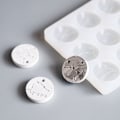 Miniatyrbillede 3 af 5: Tolv stjernetegns små cirkeltegn forme DIY aromaterapi tabletter