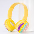 Pikkukuva 1 / 3: Peliheadset, stereo surround -ääni, jossa on melua vaimentava mikrofoni ja valot
