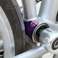 Miniatyrbild 5 av 5: Legeringsskydd för Brompton-cykelram, svart