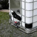 Helt ny 1000 liter IBC vanntank med S60x6 adapterventil og 3/4-yvan (kran bare)[alj]
