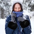 Miniatyrbilde 3 av 4: 2 stk. Varme Håndleddsvarmere Vinter Håndleddsbånd Fluffy Håndleddsbånd Fuzzy Håndleddsvarmere for Kvinner