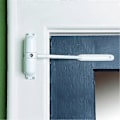Miniatyrbild 1 av 4: 20-70kg Vit Zinklegering Justerbar Ytmonterad Automatisk Fjäderstängande Dörrstängare