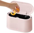 Mini papperskorg med tryckknappslock, kompakt avfallsbehållare för skrivbord, badrum, sovrum, sminkbord, rosa