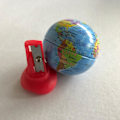 Miniatyrbild 3 av 5: Pennvässare/Pennformerare Maped Globe, jordglob, 1 hål multifärg
