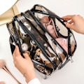 Miniatyrbild 4 av 4: Transparent sminkväska Organizer Hangbag förvaringspåsar Torr Våtseparation Case Kvinnliga nödvändigheter Resor Toalettväska C-medium transparent