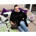 Miniatyrbilde 3 av 7: Snuggie Oversized hettegenserteppe med hette Y black