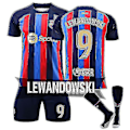 Pikkukuva 1 / 2: Lewandowskin kotipaita, vieraspaita Lewandowski 9 CNMR 2223 Home XS