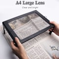 Miniatyrbild 3 av 5: A4 helsidesförstoringsglas, perfekt för att läsa liten text
