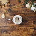 Miniatyrbillede 6 af 7: VASAGLE rundt sofabord, industriel stil cocktailbord, rustikt brunt og sort