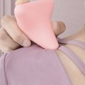Pikkukuva 5 / 8: Neljäkulmainen hierontalaite Silikonikaulakorun Plantar Lihas Kipu Lievitys Trigger Point Syväkudosten Painanta Hierontatyökalu Vaaleanpunainen