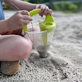 Pikkukuva 3 / 5: Hiekkaimukone Siivilä Suppilo Rantalelu Ylivuotosuppilo Äärimmäinen Hiekan ja Veden Sekoituslelu