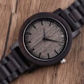 Miniatyrbild 5 av 6: Cool Trä Klockor Analog Quartz Datum Retro Handarbete Lätt Trä Armbandsur LZ035