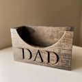 Miniatyrbild 1 av 6: Personlig trähattställ för pappa, trähattställ displayställ, basebollkeps hattförvaringsställ (grå) grey