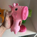 Miniatyrbild 1 av 5: Girafffläkt-Bubbelmaskin 2-i-1 - Perfekt present till semester och fest