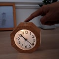 Miniatyrbild 2 av 5: Analog väckarklocka utan tickande, polygon batteridriven