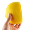 Miniatyrbild 4 av 5: Squishy halv färsk citron långsamt stigande nyckelringar stress frukt bollkedja charm leksak