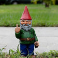 Miniatyrbillede 1 af 5: Middelfinger Havegnom, Sjov Havepynt