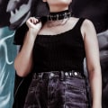 Miniatyrbillede 3 af 4: Gotisk Choker Spike Rivet med 3 Lags Kæde Justerbar Punk PU Læder Halskæder Krave