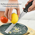 Miniatyrbillede 3 af 5: Microplane Zester Rivejern i Sort Farve til Citrus, Parmesan, Ingefær, Chokolade og Muskatnød med Fint Blad