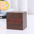 Miniatyrbild 1 av 10: Väckarklocka LED Träklocka Bord Röststyrning Digital BRUN Brown